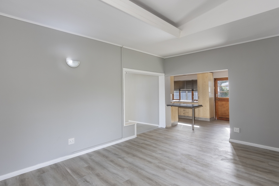 To Let 4 Bedroom Property for Rent in Lochnerhof Western Cape